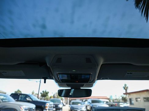 New 2026 Volkswagen Tiguan SE image 25