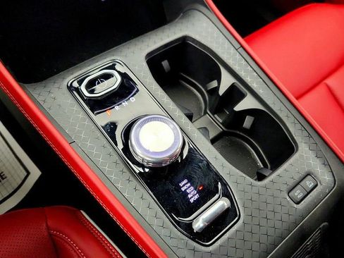 Used 2025 Jeep Wagoneer S Launch Edition image 17