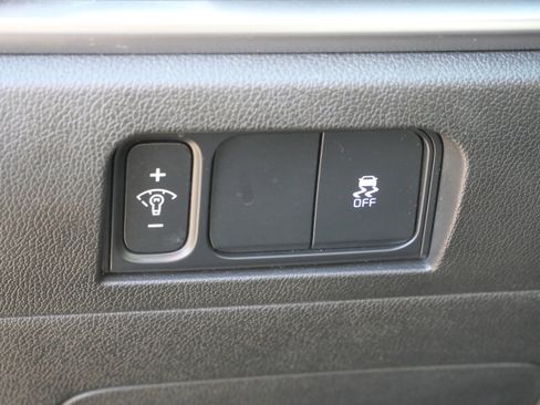 Used 2024 Kia Sorento S w/ Panoramic Sunroof Package image 21