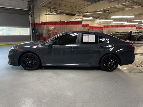 Certified 2025 Toyota Camry SE FWD image 7