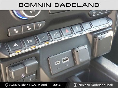 Used 2020 Chevrolet Silverado 1500 High Country w/ Technology Package image 24