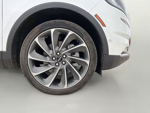 Used 2023 Lincoln Nautilus Reserve w/ Equipment Group 202A image 38