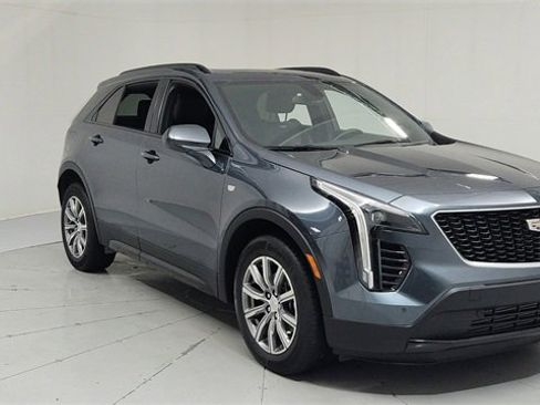 Used 2019 Cadillac XT4 Sport w/ Cold Weather Package image 7