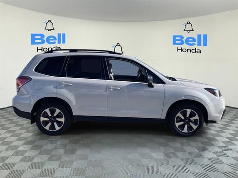 Used 2018 Subaru Forester 2.5i w/ Alloy Wheel Package image 5