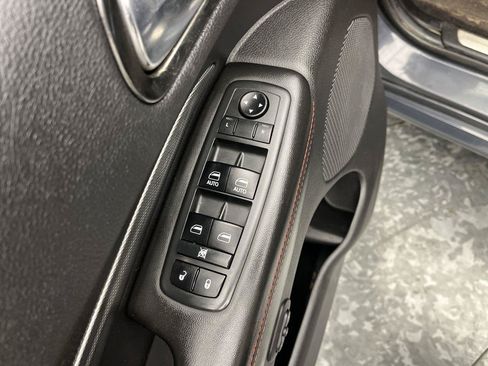 Used 2018 Dodge Durango GT w/ Blacktop Package AWD/4WD image 9