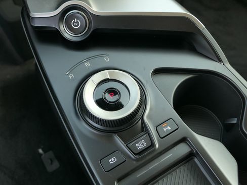 New 2025 Kia EV6 Light w/ Light LR Technology Package image 18