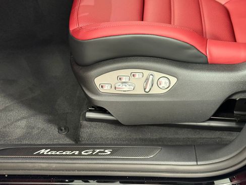 New 2026 Porsche Macan GTS image 27