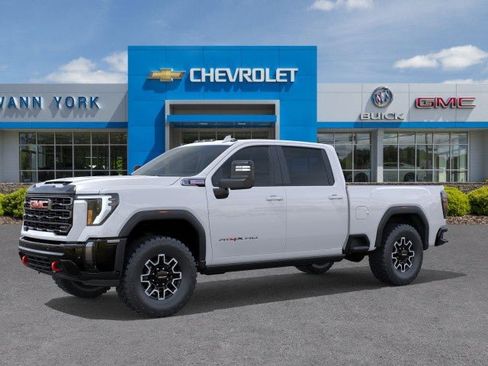 New 2026 GMC Sierra 2500 AT4X image 2