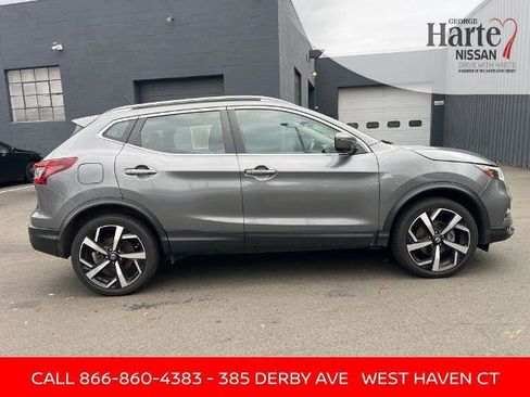 Certified 2022 Nissan Rogue Sport SL w/ Premium Package image 6