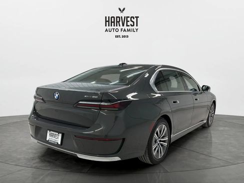 Used 2024 BMW i7 xDrive60 AWD/4WD image 6