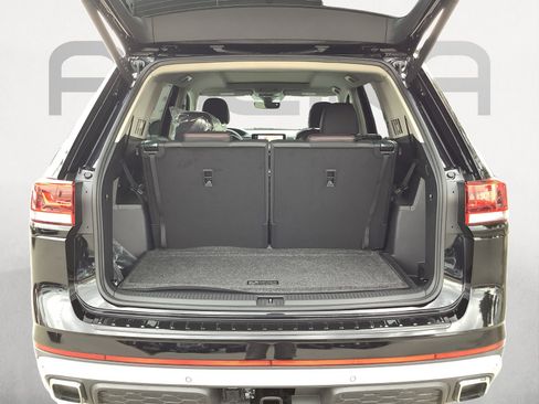 New 2026 Volkswagen Atlas Peak Edition AWD/4WD image 10