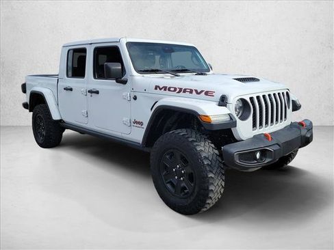 Used 2020 Jeep Gladiator Mojave image 3