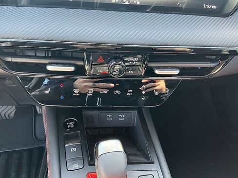 New 2026 Nissan Kicks SR image 16