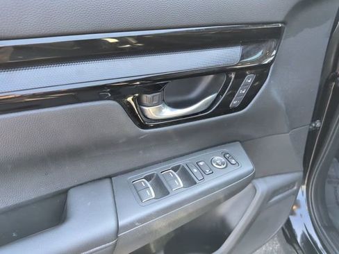Used 2025 Honda CR-V EX-L image 16