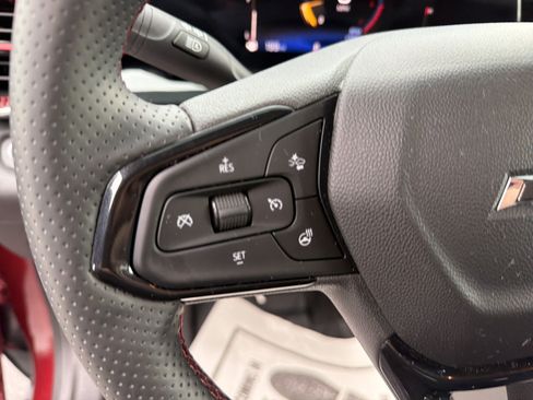 Used 2024 Chevrolet Trax RS w/ Sunroof Package FWD image 20