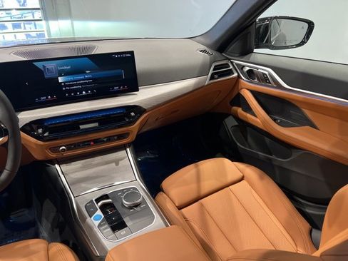 Used 2025 BMW i4 xDrive40i image 43