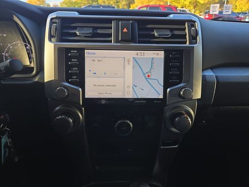 Used 2020 Toyota 4Runner SR5 image 20