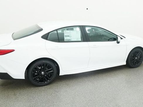 New 2026 Toyota Camry SE image 43