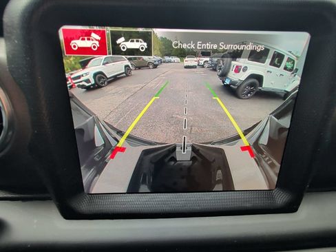 Used 2023 Jeep Wrangler Unlimited Rubicon 4xe AWD/4WD image 22