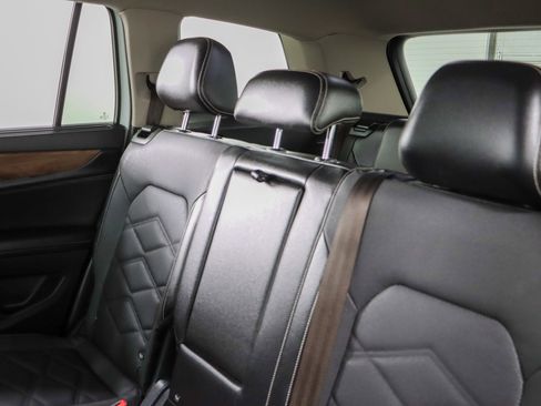 Used 2024 Volkswagen Atlas SE image 24