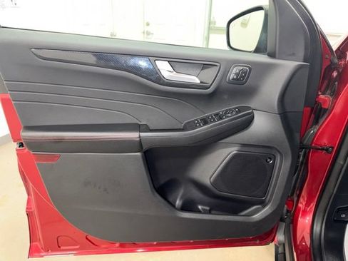 Used 2023 Ford Escape ST-Line Select w/ Tech Pack #2 AWD/4WD image 10