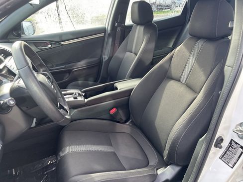 Used 2019 Honda Civic EX image 9