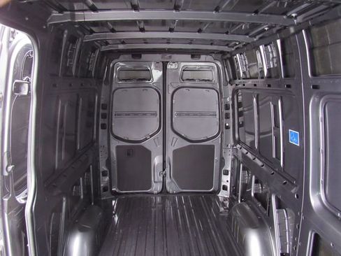 Used 2022 Mercedes-Benz Sprinter 144 Cargo image 25