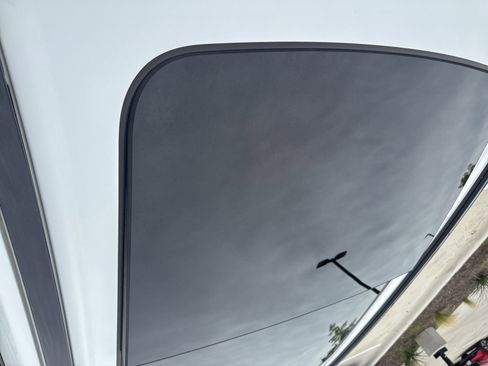 Used 2020 Volvo XC60 T5 R-Design FWD image 34