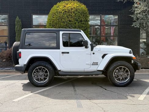 Used 2021 Jeep Wrangler Sport image 23