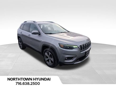 Used 2019 Jeep Cherokee Limited image 1
