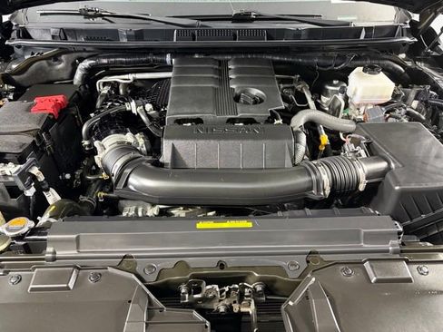 Used 2024 Nissan Frontier SV image 31