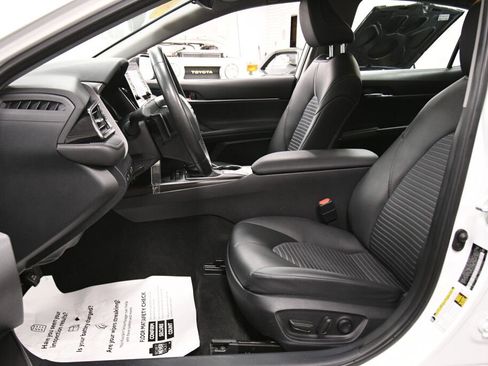 Certified 2024 Toyota Camry SE image 9