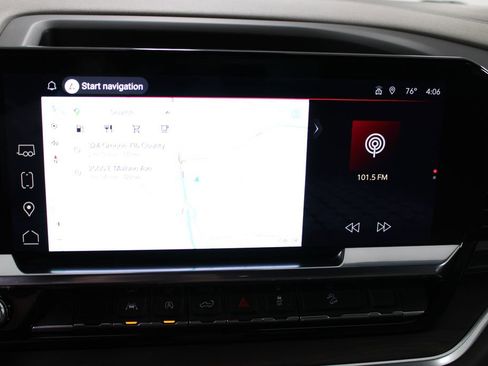 Used 2023 GMC Sierra 1500 SLT image 51