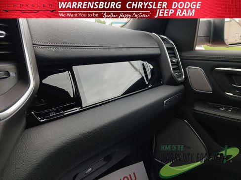 New 2026 RAM 1500 Laramie AWD/4WD image 22