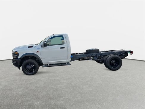 New 2026 RAM 5500 Tradesman image 8