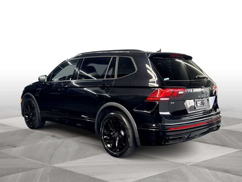 Certified 2023 Volkswagen Tiguan SE R-Line FWD image 6