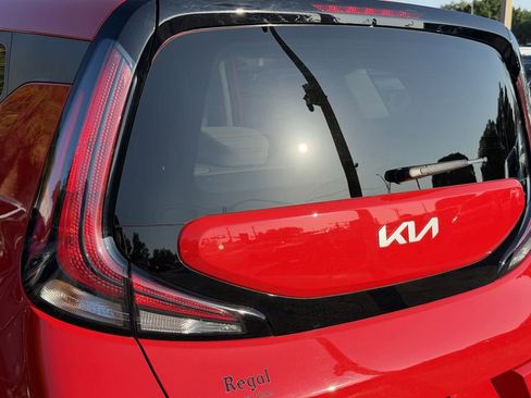 Certified 2023 Kia Soul LX FWD image 10