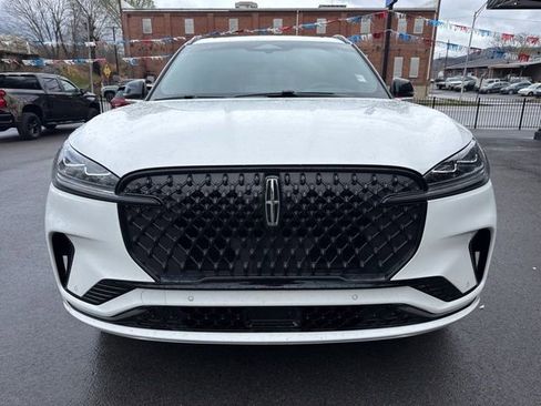 Used 2025 Lincoln Aviator Reserve w/ Jet Appearance Package image 4