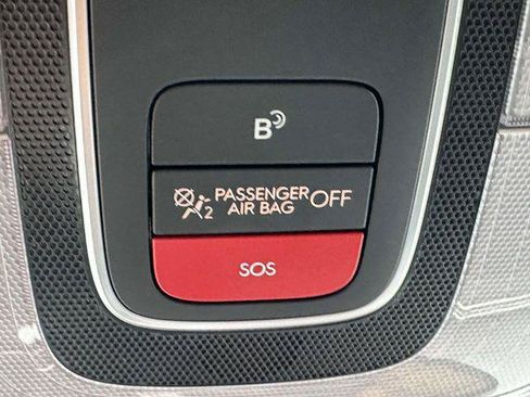 Certified 2023 Hyundai Elantra SEL FWD image 31
