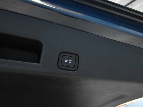Used 2026 Chevrolet Traverse High Country w/ LPO, Floor Liner Package FWD image 31
