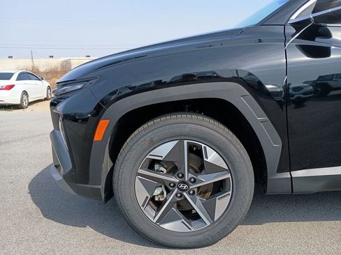 New 2025 Hyundai Tucson SEL image 16