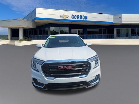 Used 2023 GMC Terrain SLE FWD image 8