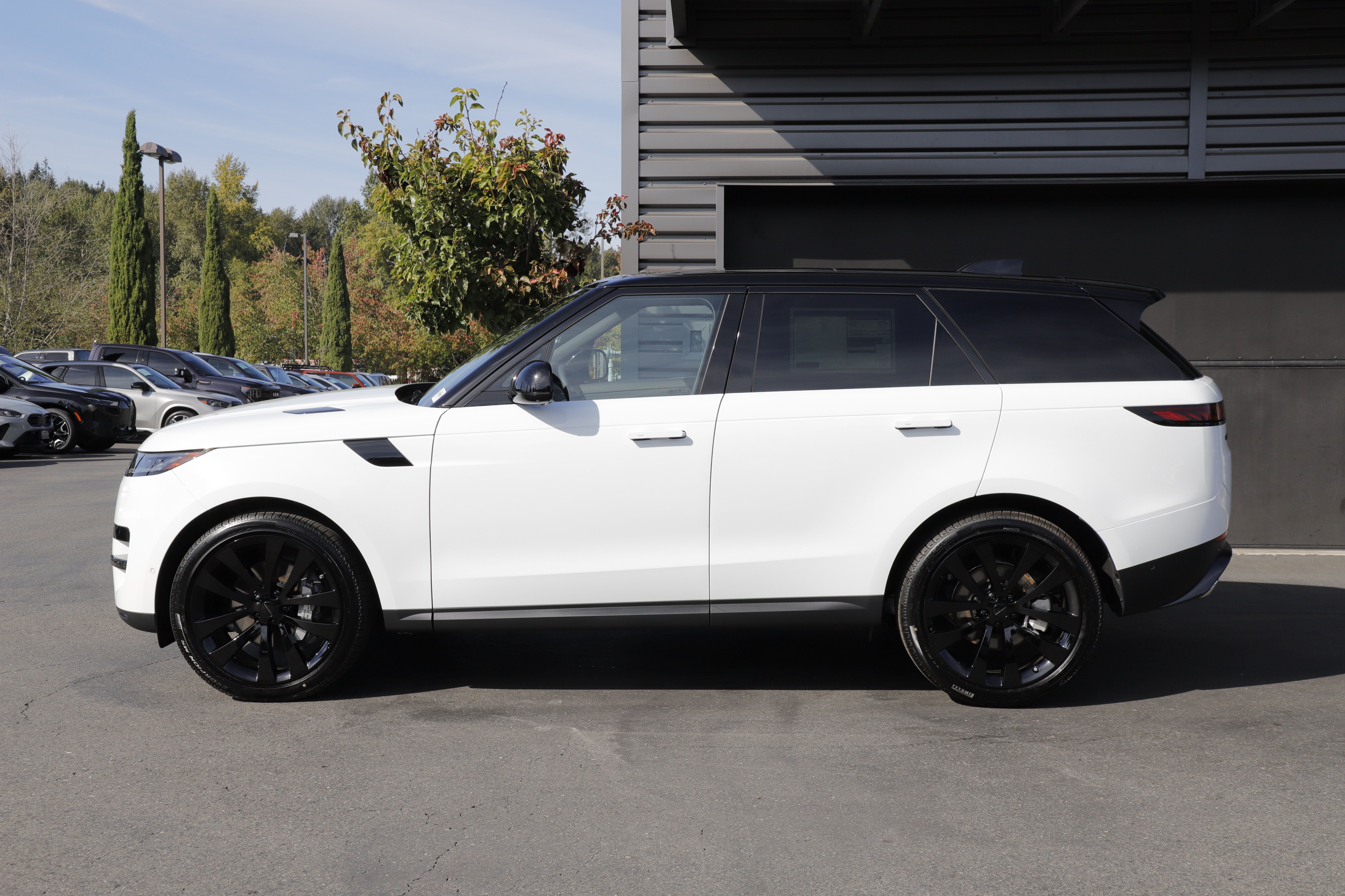 New 2026 Land Rover Range Rover Sport SE AWD/4WD image 5