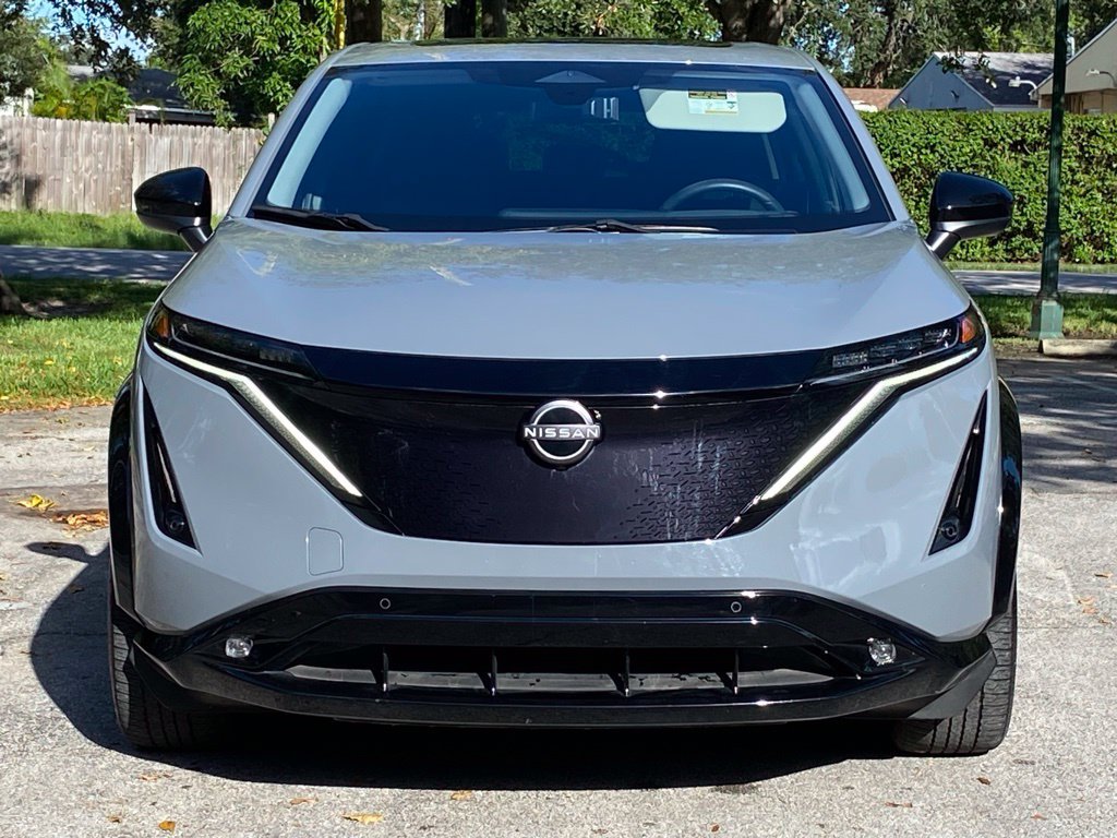 Used 2024 Nissan Ariya FWD image 2