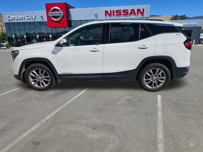 Used 2024 GMC Terrain SLT
