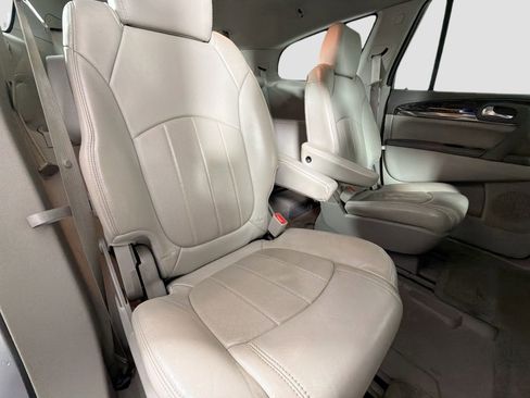 Used 2014 Buick Enclave Leather image 27