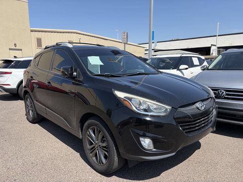 Used 2015 Hyundai Tucson SE FWD image 2