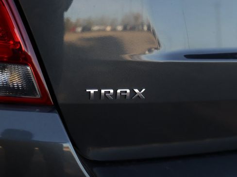 Used 2017 Chevrolet Trax LT image 29