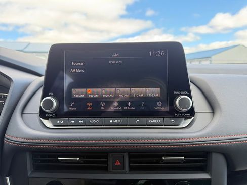Used 2025 Nissan Rogue SV w/ Rock Creek Premium Package AWD/4WD image 4