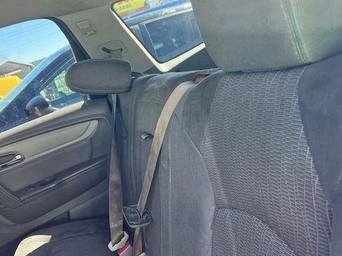 Used 2016 Chevrolet Traverse LS image 5